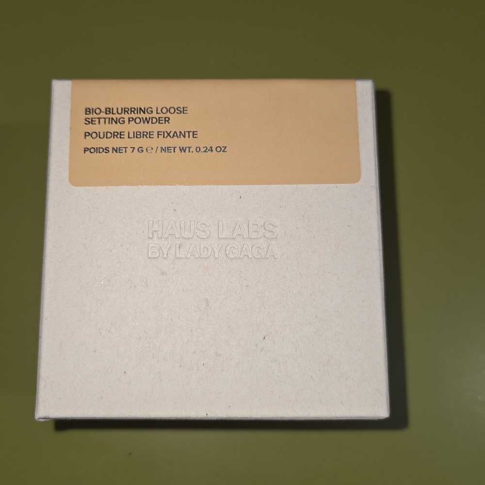 Haus Labs by Lady Gaga Bio-Blurring Loose Setting Powder